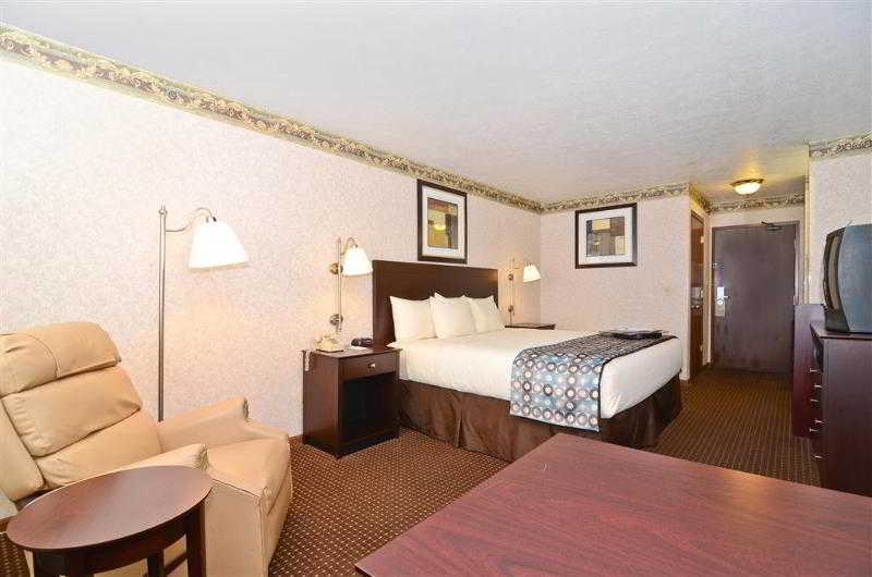 Baymont By Wyndham Danville Il Zewnętrze zdjęcie